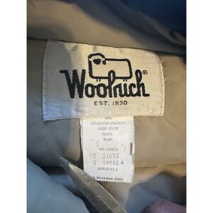 Men's Nylon And Goose Down Vest Vintage Woolrich Made In USA Large Navy Blue VTG